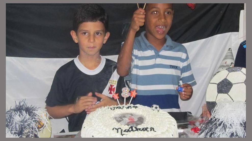 Pedro Nathan &amp; Gustavo